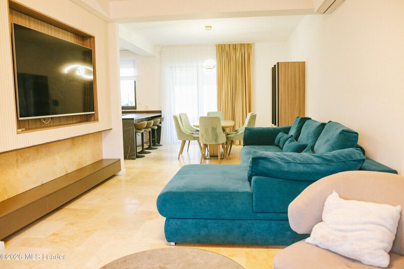 Pipera Vila premium in proximitatea Porsche Nord-Campul Pipera 362mp curte