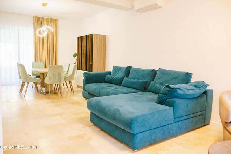 Pipera Vila premium in proximitatea Porsche Nord-Campul Pipera 362mp curte