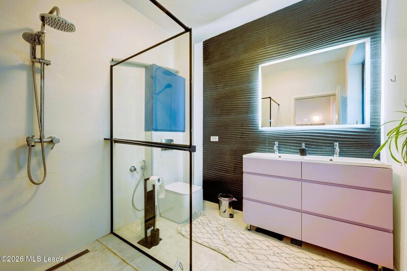 Pipera Vila premium in proximitatea Porsche Nord-Campul Pipera 362mp curte